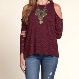 HOLLISTER Burgundy Scalloped Lace Cold Shoulder Long Sleeve Top